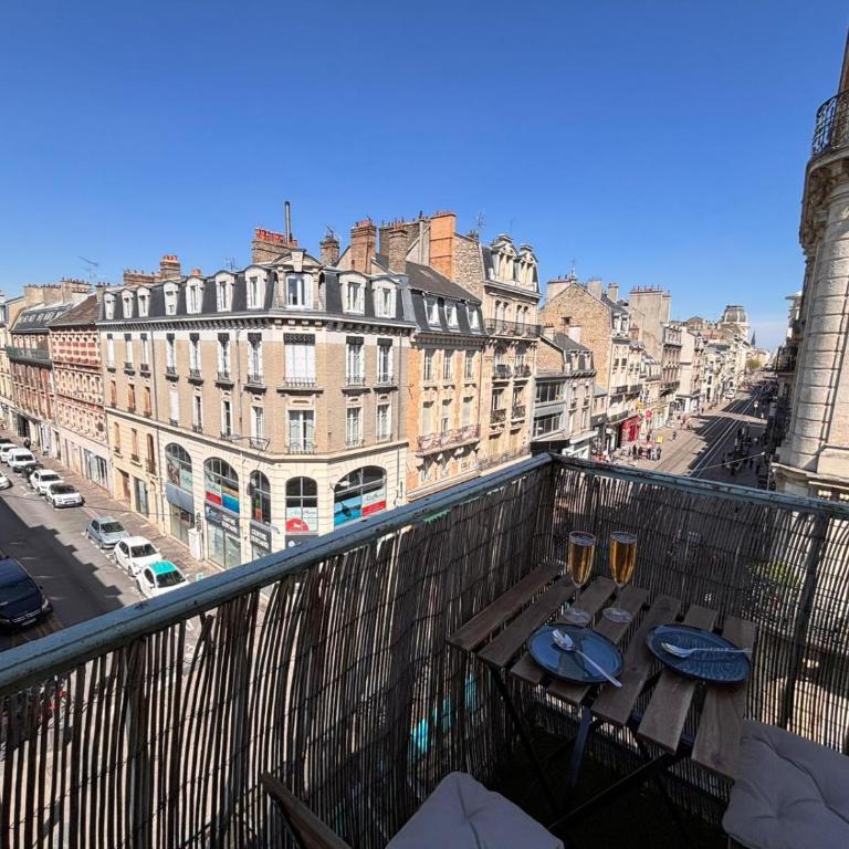 Clovis Grand T3 calme avec balcon au centre-ville - Apartamento de 2 dormitorios con balcón - 11