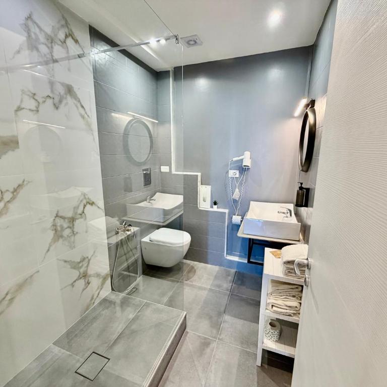 Ma&Mi Guest House - Camera Matrimoniale con Bagno Privato Esterno - 11