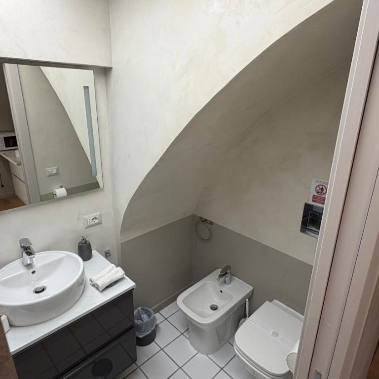 "3 min from Dante" Appartamento in palazzo storico - Appartamento con 1 Camera da Letto - 7