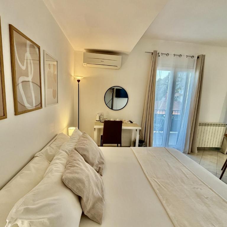Ma&Mi Guest House - Camera Tripla con Balcone e Vista Mare - 12