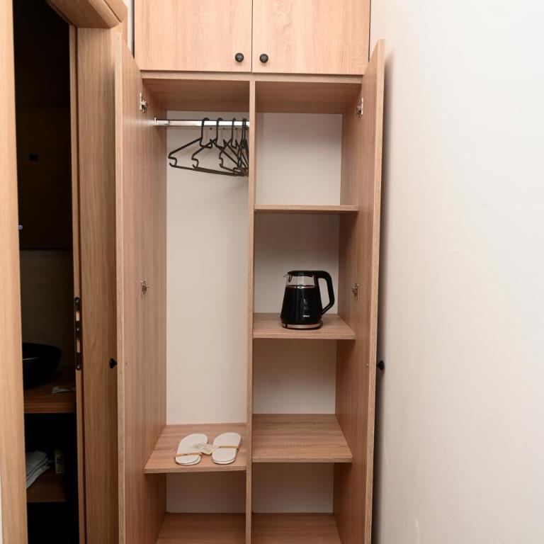 Daisy 1 - One-Bedroom Apartment - 11