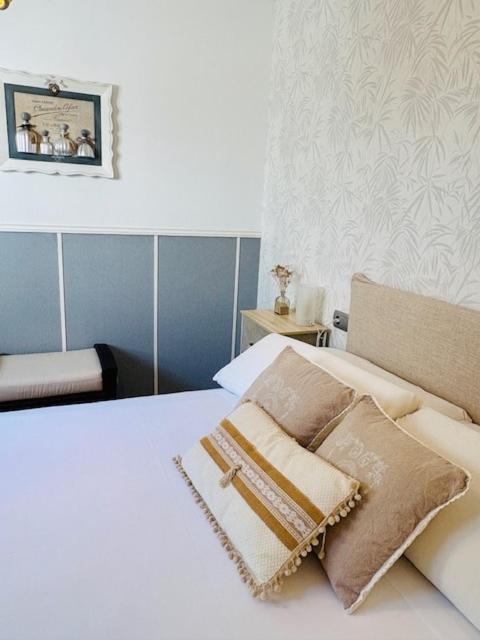 Serena Suite - Habitación Doble con baño privado - 13