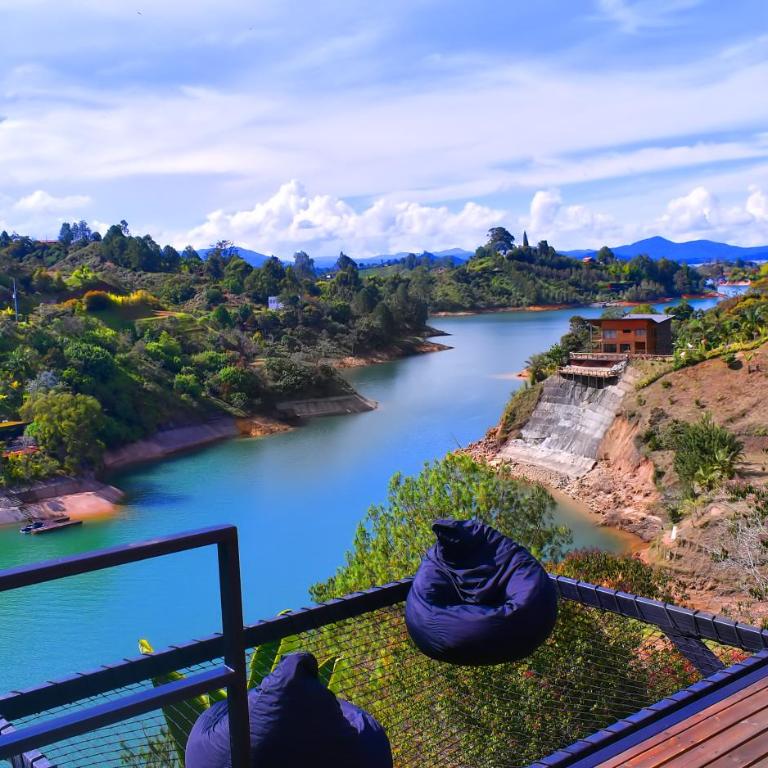 Vista de lujo al embalse guatape con Jacuzzi y Cerca a la piedra del peñol - Three-Bedroom Villa - 27
