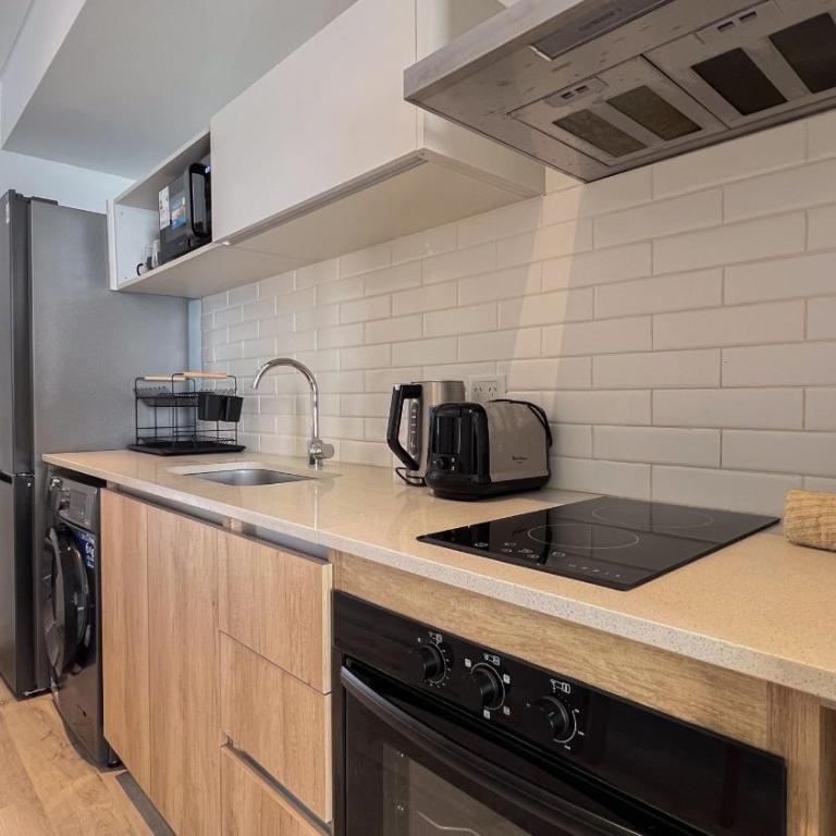 Depto Nayla - Studio en macrocentro para 2 personas con balcon - Hola Sur - Estudio - 16