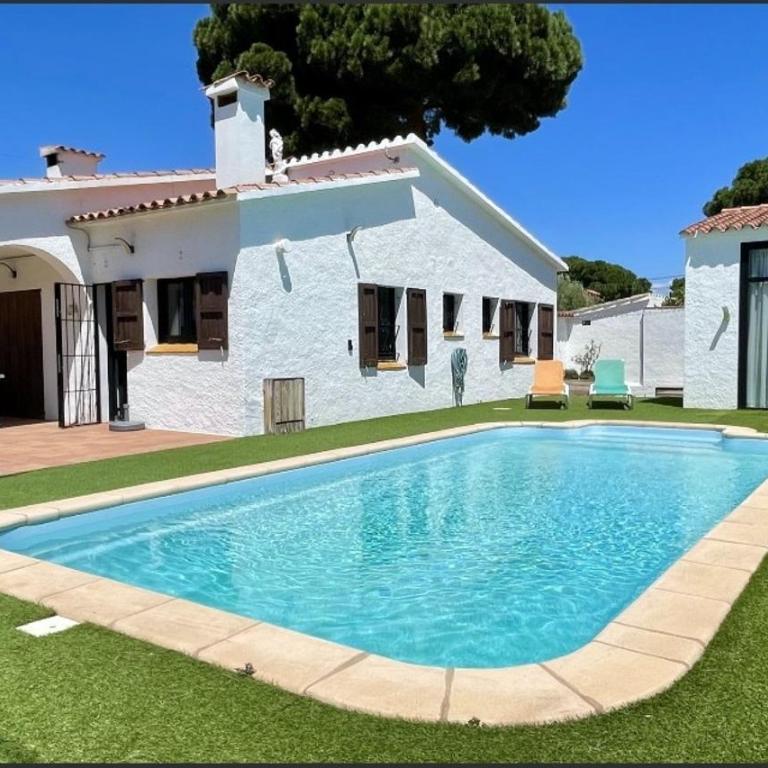 Maison familiale et studio climatisés Service literie - Villa - 24