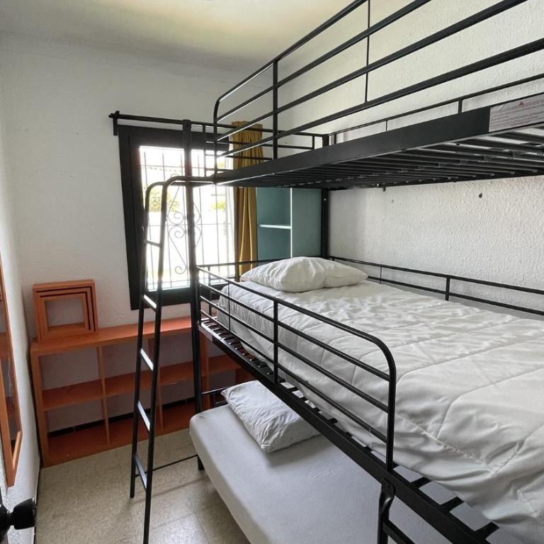Maison familiale et studio climatisés Service literie - Villa - 28
