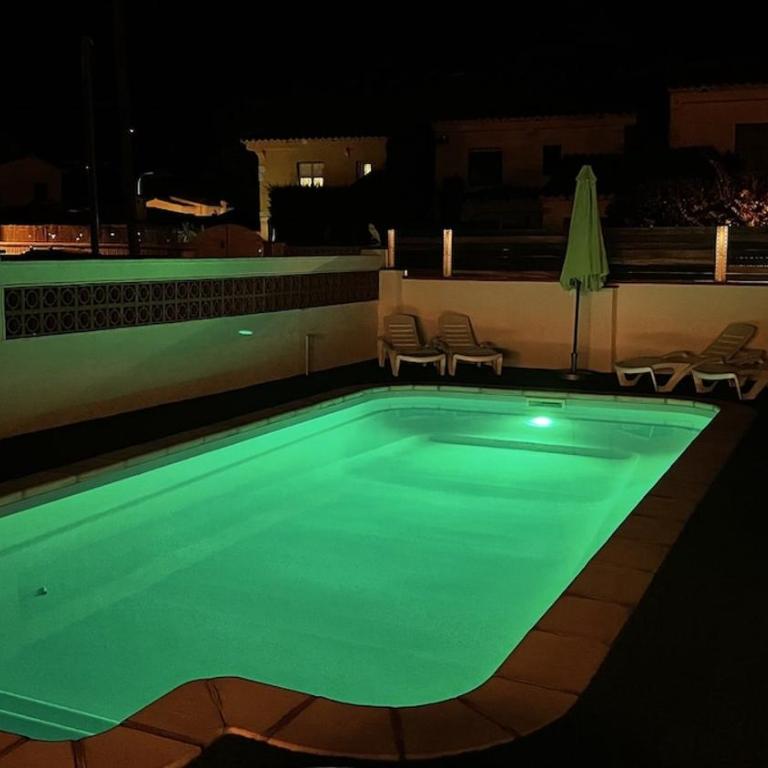 Maison familiale et studio climatisés Service literie - Villa - 37