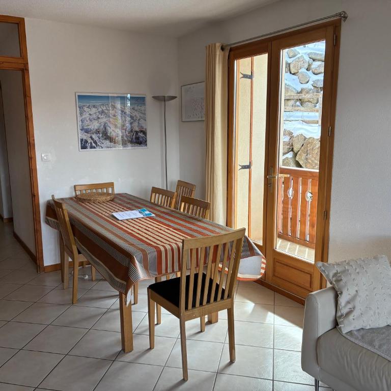 Super ski apartment ideal for families - Appartement 3 Chambres avec Vue sur la Montagne - 13