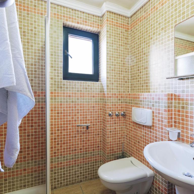 Apart-hotel Villa Lav with Private Beach - Apartment with Sea View - 9