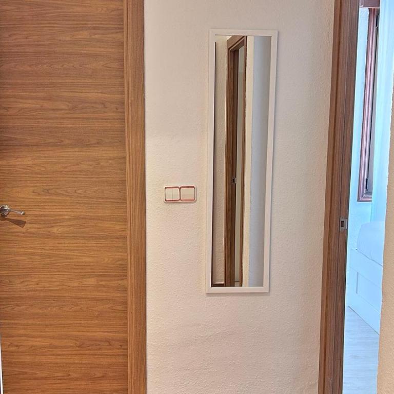 Precioso piso junto Ayuntamiento - Two-Bedroom Apartment - 26
