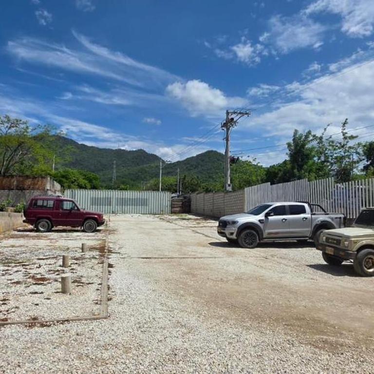 Apartamento Con Piscina Cerca Al Aeropuerto - Two-Bedroom Apartment with Balcony - 2