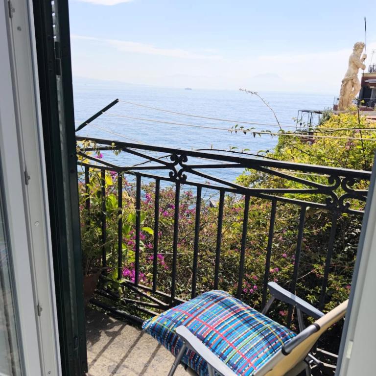 Coccole Marine - discesa a mare Posillipo - Apartment with Sea View - 39
