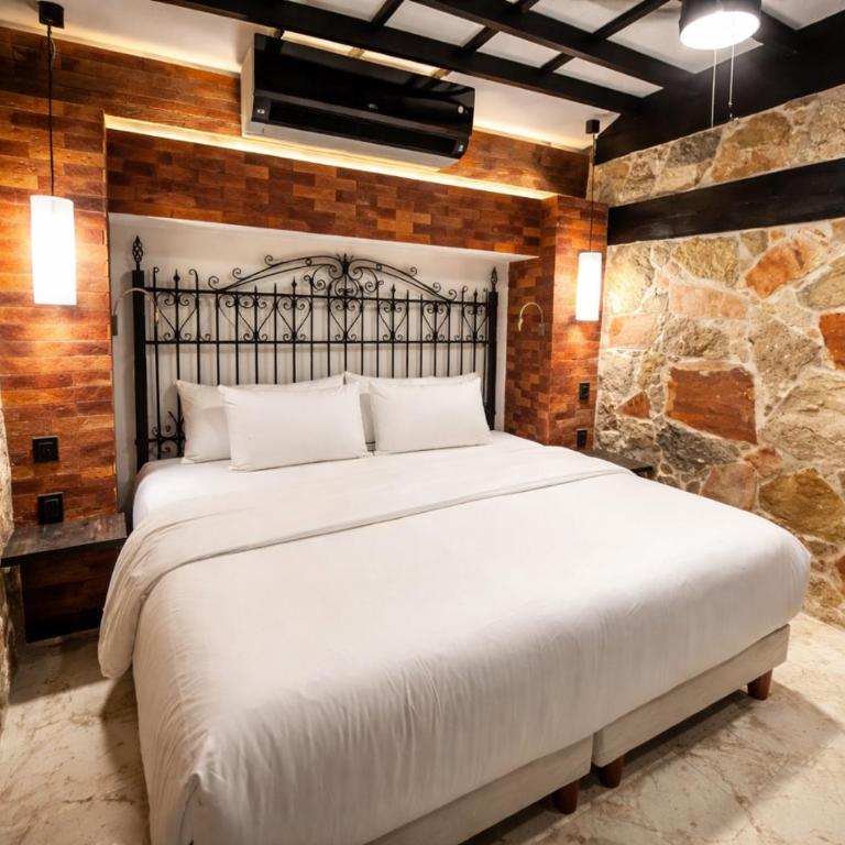 Villa Merida Luxury Mansion - Adults Only Boutique Hotel - Standard Double Room - 2