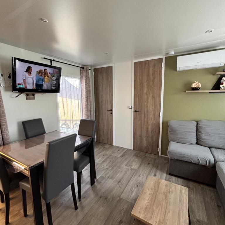 Mobil home récent climatisé avec terrasse-fréjus - Mobile Home - 2