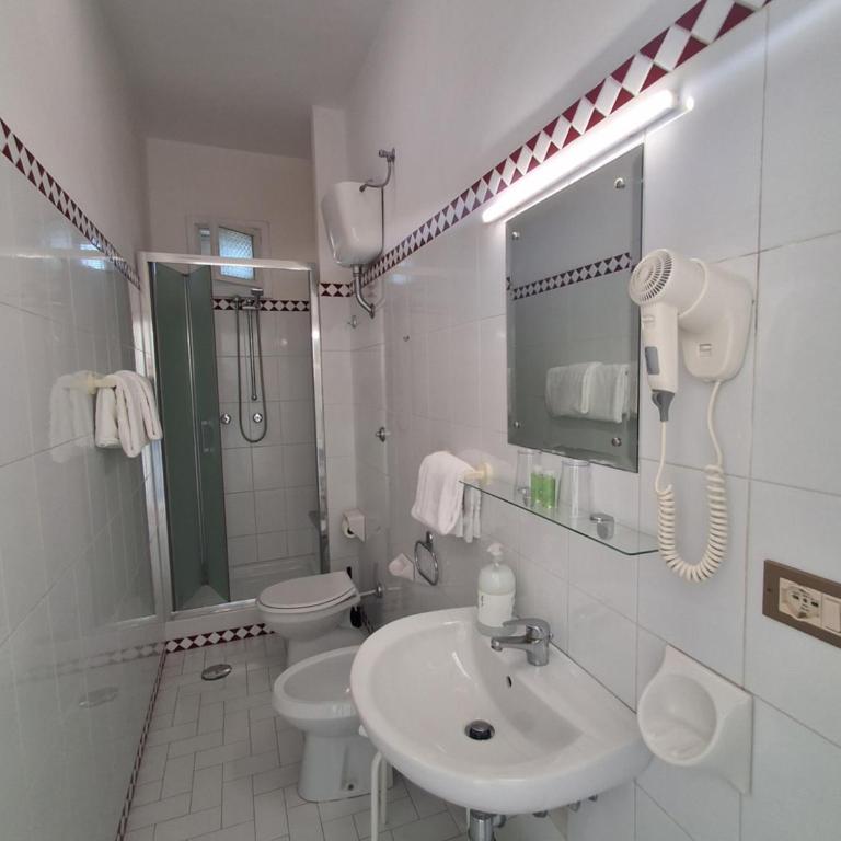 Hotel Dania - Double or Twin Room with Sea View - 7