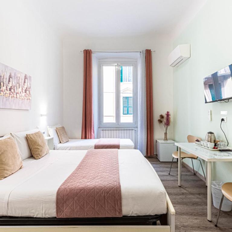 Titi Rooms - Camera Tripla con Bagno Privato Esterno - 11