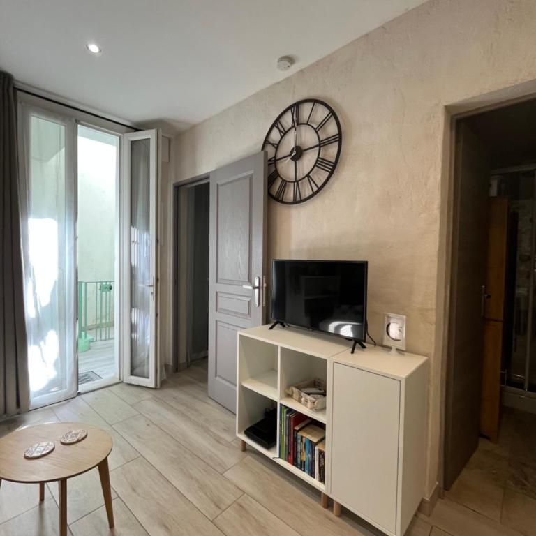 Vieil Antibes, ravissant 2p avec petite terrasse - Appartement 1 Chambre - 18