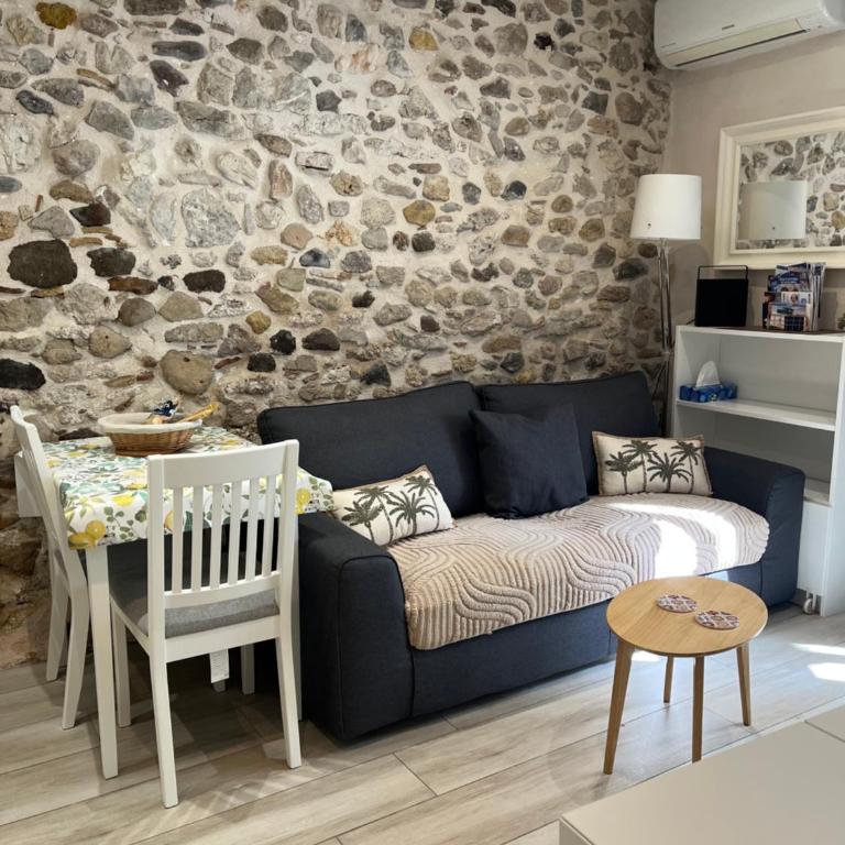 Vieil Antibes, ravissant 2p avec petite terrasse - Appartement 1 Chambre - 13