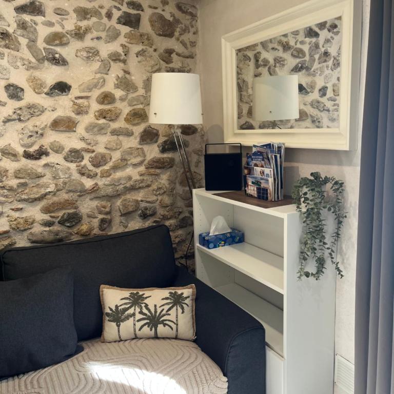 Vieil Antibes, ravissant 2p avec petite terrasse - Appartement 1 Chambre - 14