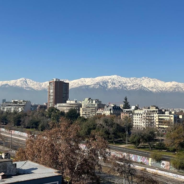 Awesome View to Andes Mountain - One-Bedroom Apartment - 31