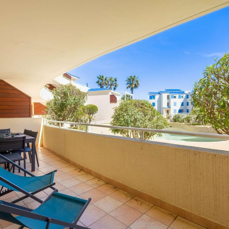 Vue piscine Appartement sympa - Apartment - 10