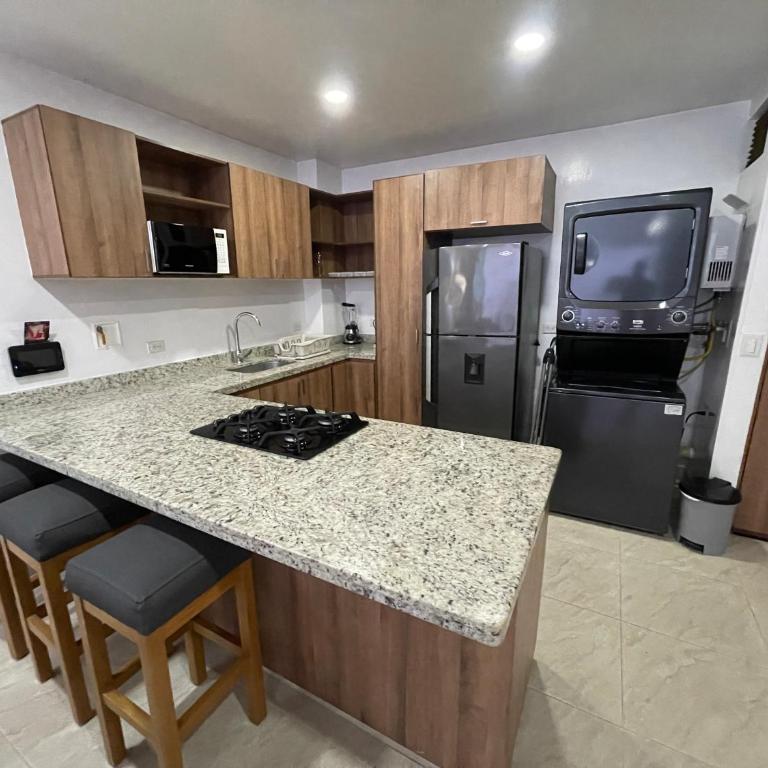 2BD Laureles, Sauna Cold Plunge 400MB Wifi 2 Desks - Apartamento de 2 dormitorios - 3