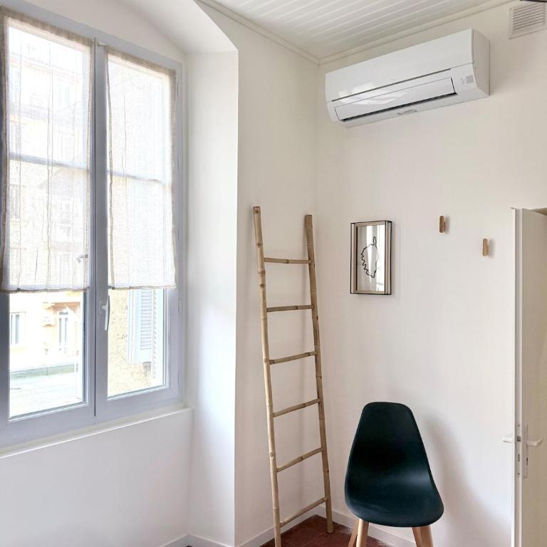 Cozy T3 center Ajaccio Family Balcony AC - Appartamento con 2 Camere da Letto e Balcone - 20