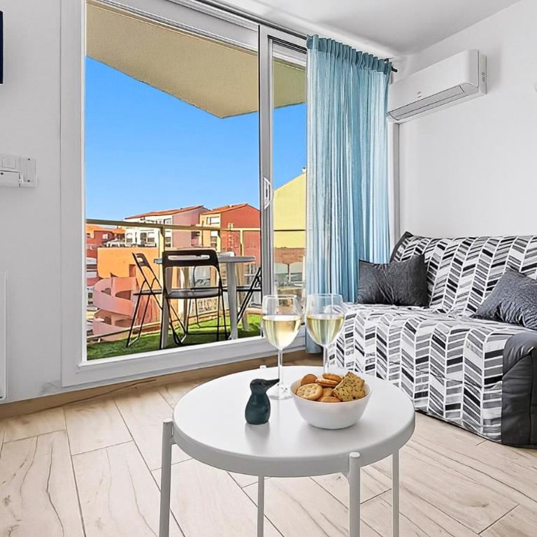 Studio climatisé, balcon, piscine- Cap d'Agde Port - Apartment mit 1 Schlafzimmer und Terrasse - 6