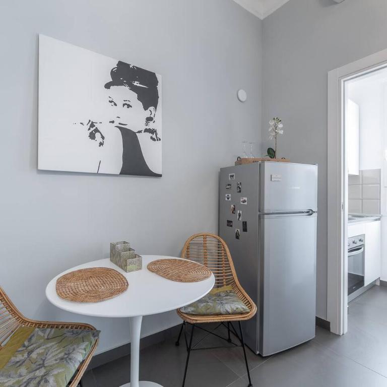 Monolocale vicino metro e aeroporto Linate - One-Bedroom Apartment - 14