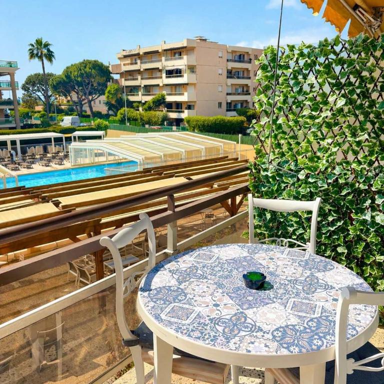 Dolce Vita Piscine Tennis et Plage a Pied - Appartement - 9