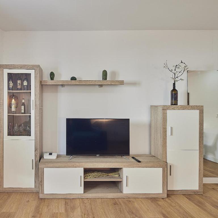 Piso nuevo en pleno centro de Cadiz, calle Plocia - Apartamento de 2 dormitorios - 5