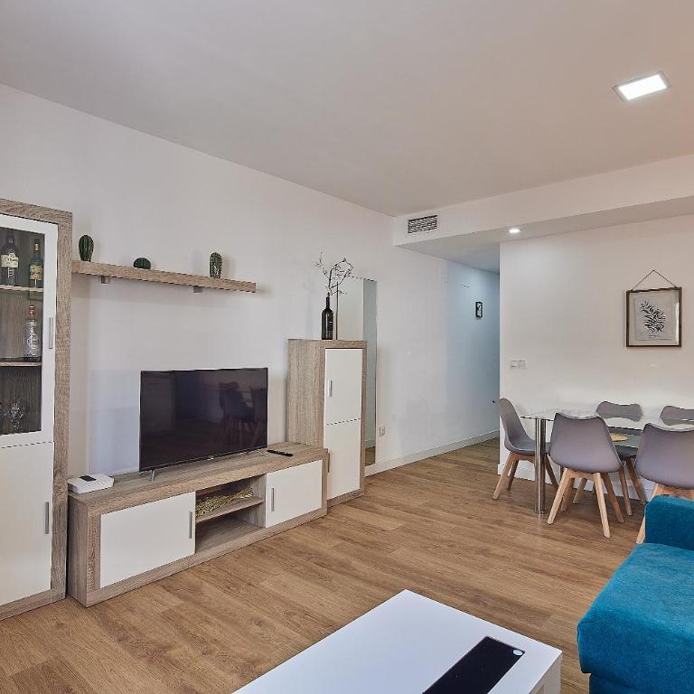 Piso nuevo en pleno centro de Cadiz, calle Plocia - Apartamento de 2 dormitorios - 2