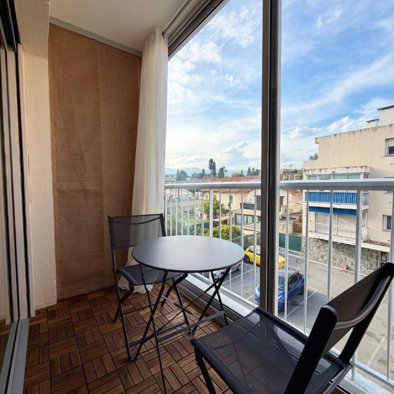 Beautiful Studio Beaches within a 5 Minute Walk - Apartment mit 1 Schlafzimmer - 5