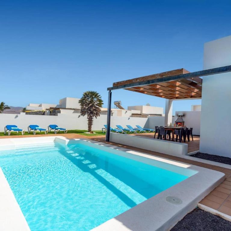 Villa Sundar by Villa Plus - Villa - 2