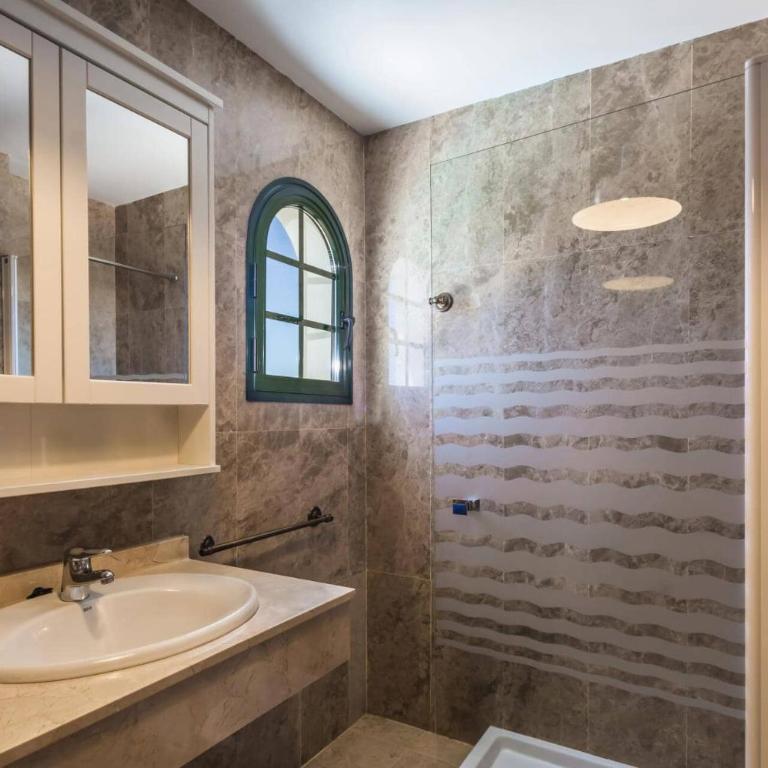 Villa Marnie by Villa Plus - Villa - 5