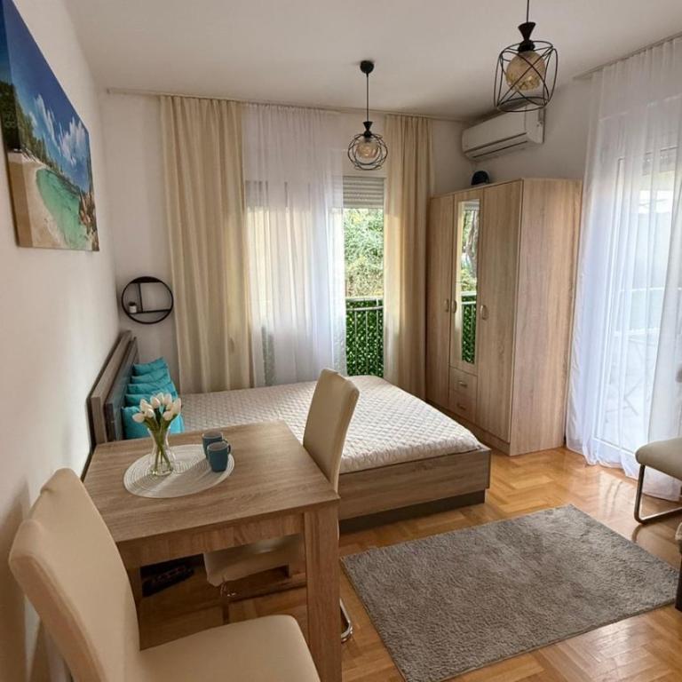 Bonaca Studio Budva - Free private parking - Studio sa Terasom - 4