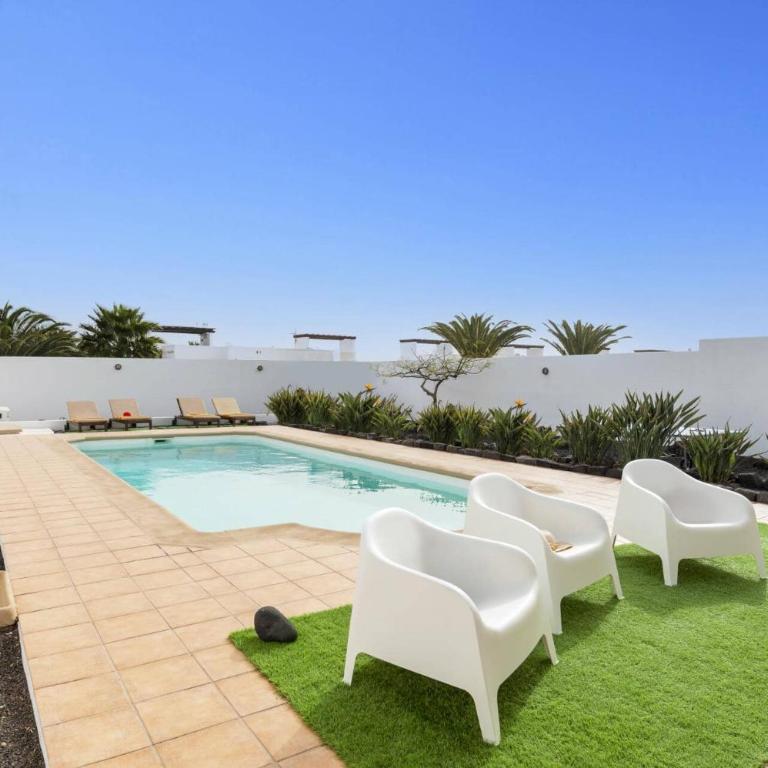 Villa Lomo Blanco by Villa Plus - Villa - 2