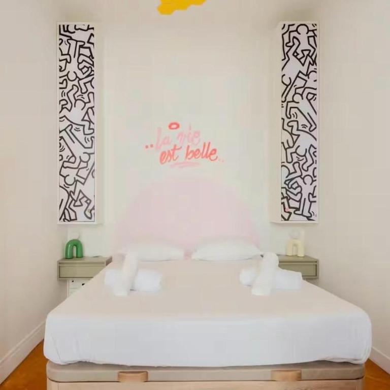Bright Pop-Art Studio City Center Near Beach - Studio - 7