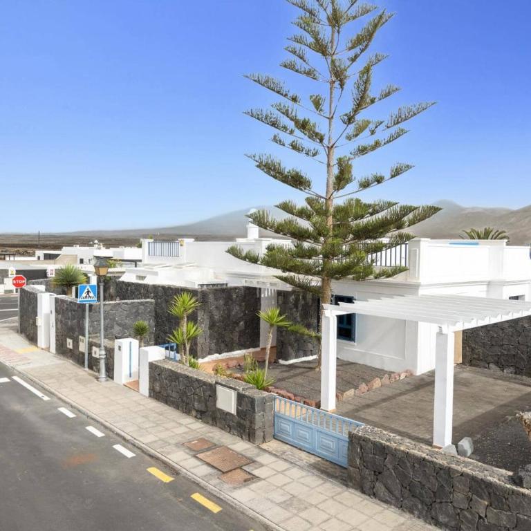 Villa Lomo Blanco by Villa Plus - Villa - 19