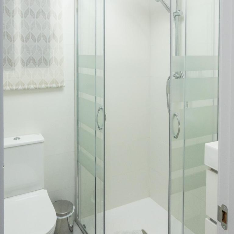 Apartamento a 100 metros Playa San Antonio Cullera 1-8 personas - Four-Room Apartment - 40