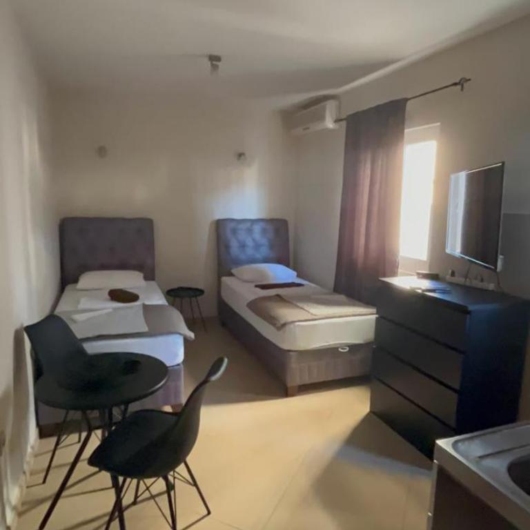 Mandir apartments - Center - Room #648129811 - 1