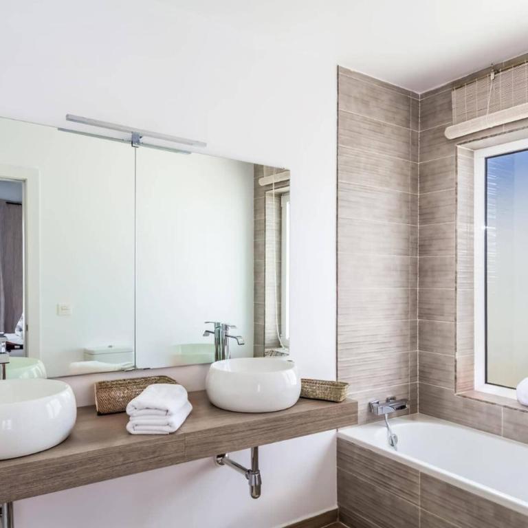 Villa Cala by Villa Plus - Villa - 6