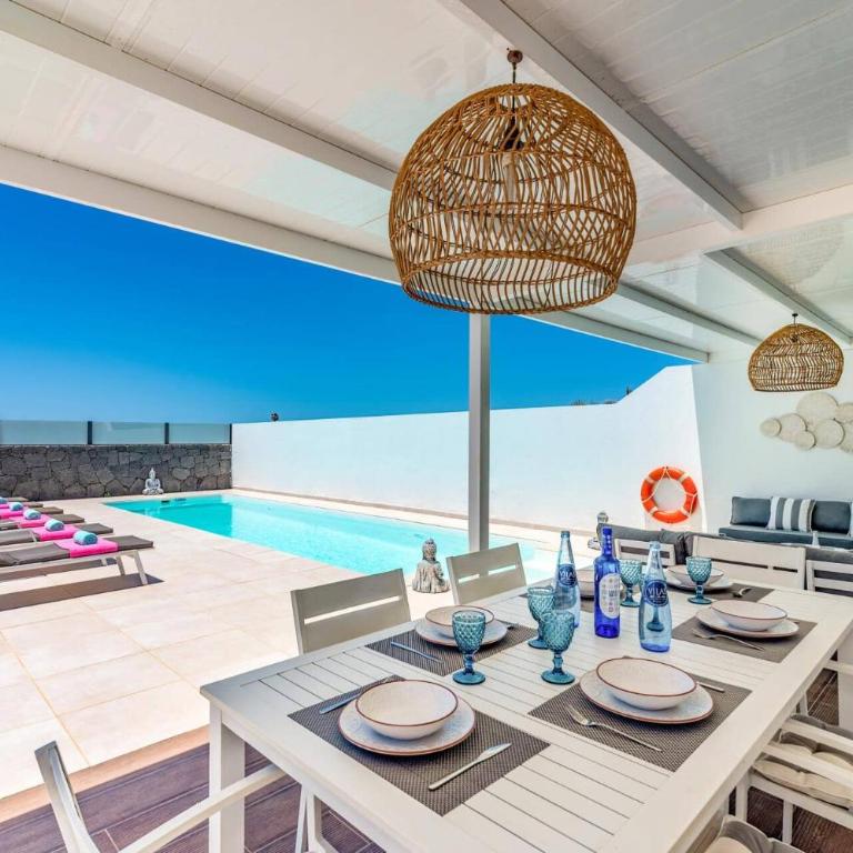 Villa Cala by Villa Plus - Villa - 7