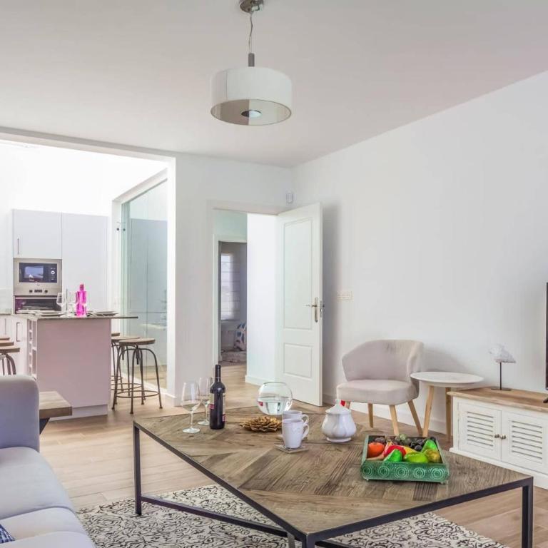 Villa Cala by Villa Plus - Villa - 10
