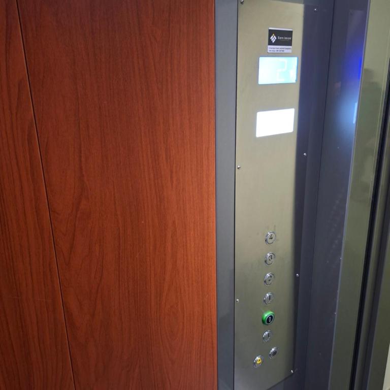 Apartment Lara - One-Bedroom Apartment with Balcony and City View - 6