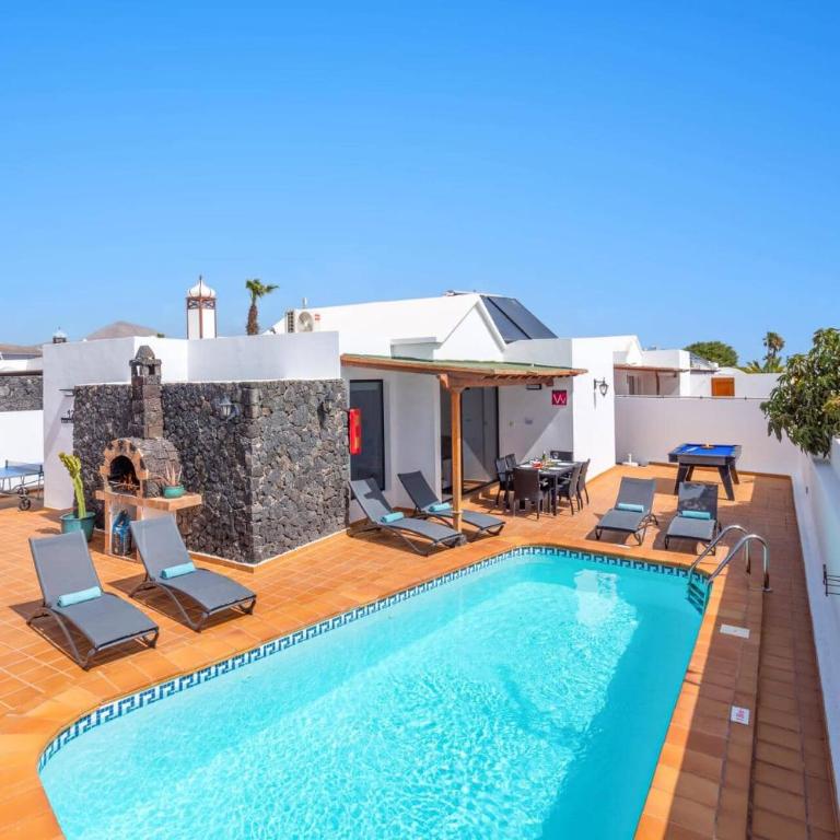 Villa Famara by Villa Plus - Villa - 1