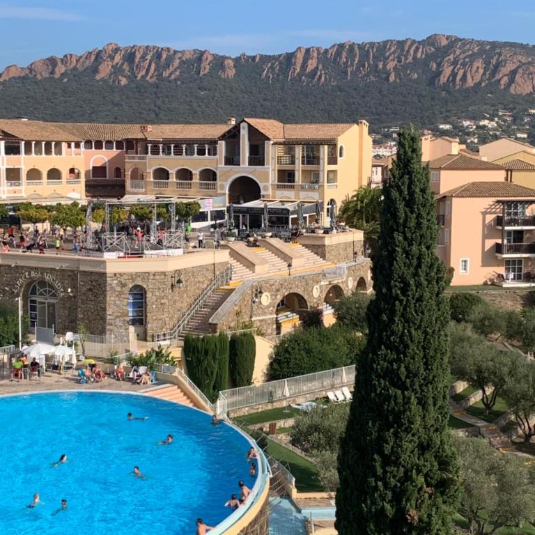 Vacances Cap Esterel PESSY appart 4 personnes avec une magnifique vue mer piscines et massif de l Esterel - Appartement 1 Chambre - 20
