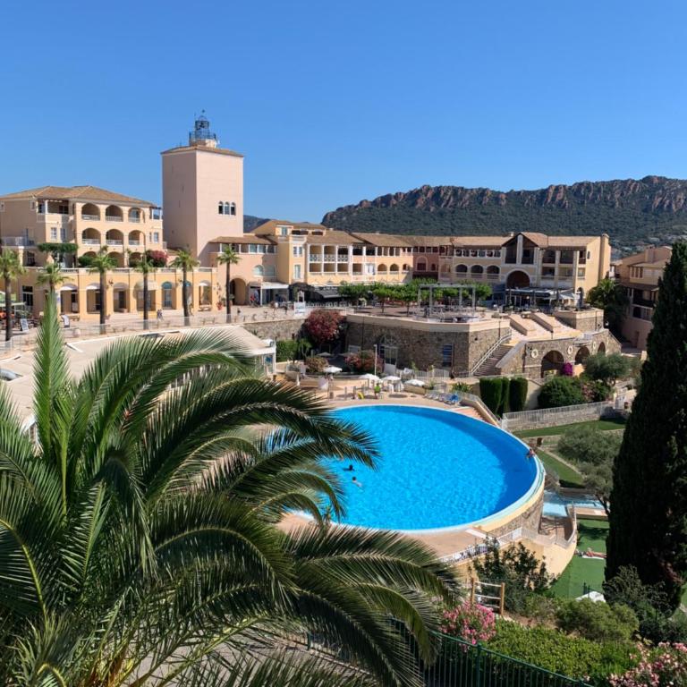Vacances Cap Esterel PESSY appart 4 personnes avec une magnifique vue mer piscines et massif de l Esterel - Appartement 1 Chambre - 33