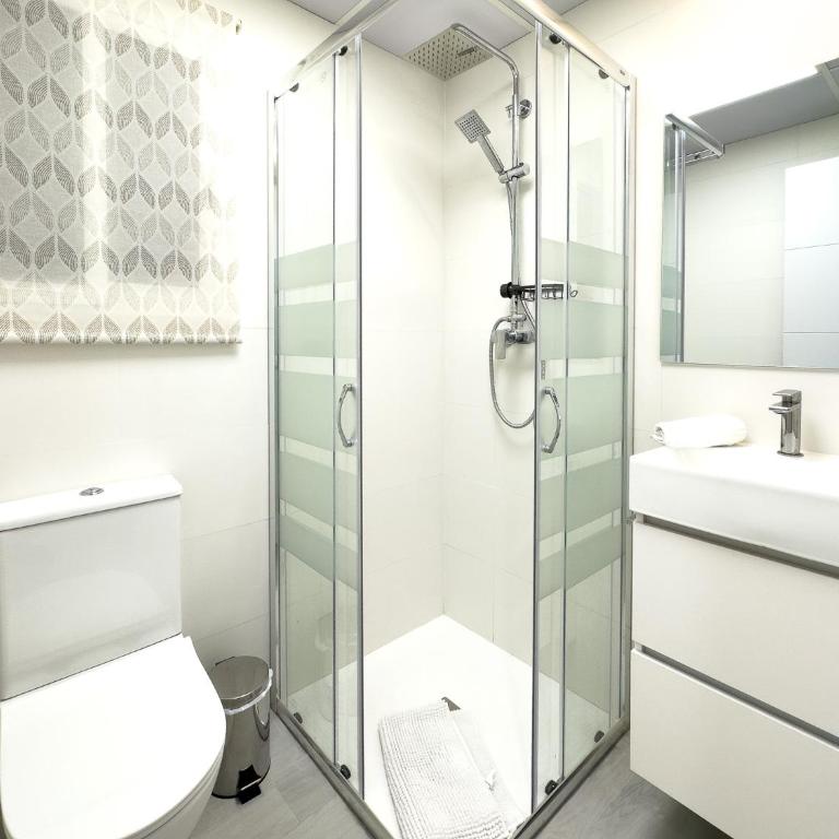 Apartamento a 100 metros Playa San Antonio Cullera 1-8 personas - Four-Room Apartment - 9