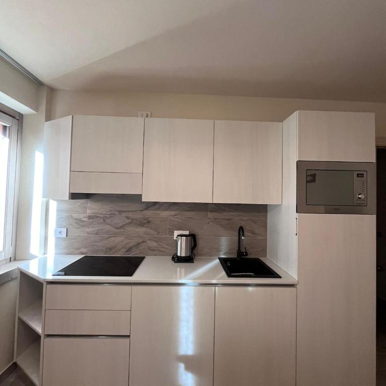 Lampone & Mirtillo Suites - Appartamento con 1 Camera da Letto - 2